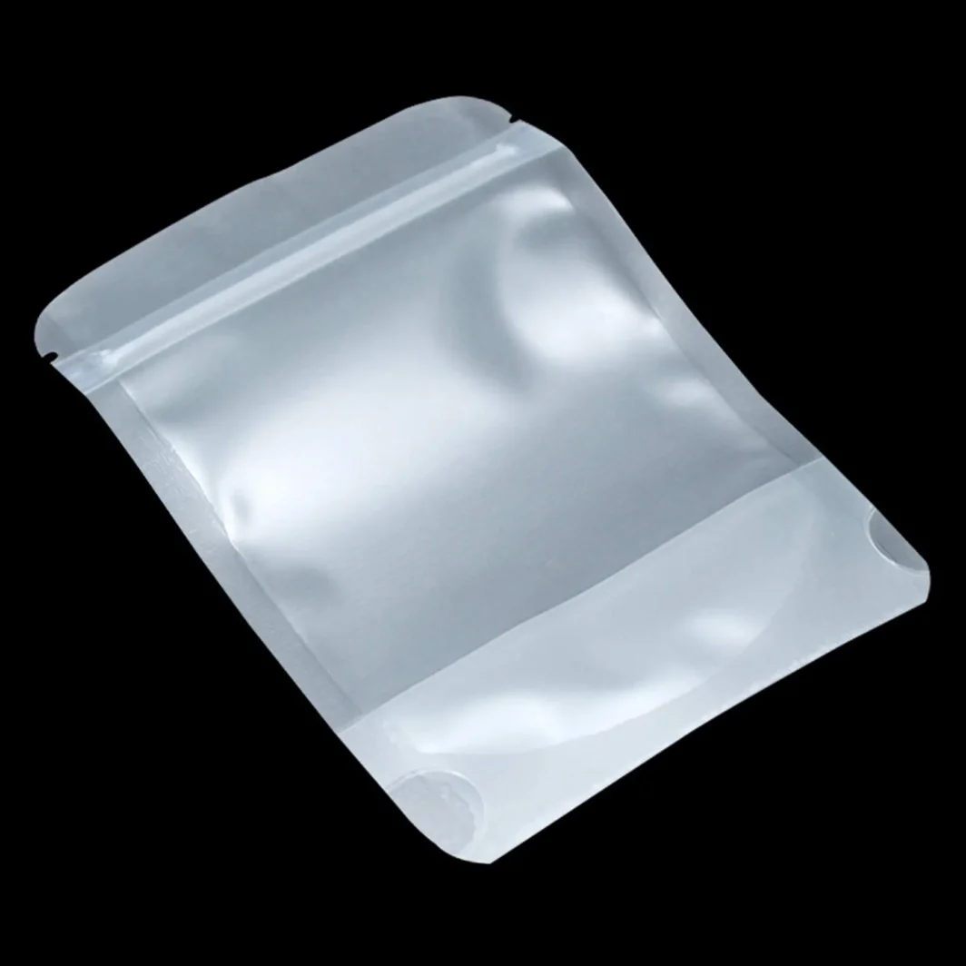 Clear stand-up pouches, eco-friendly and durable, ideal for packaging snacks, coffee, and dry foods. Stylish, sustainable design to preserve freshness.